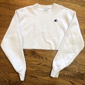 Cropped white champion crew neck